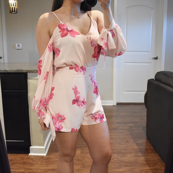 Hello Spring! Cold Shoulder Floral Romper - Picture 3 of 7